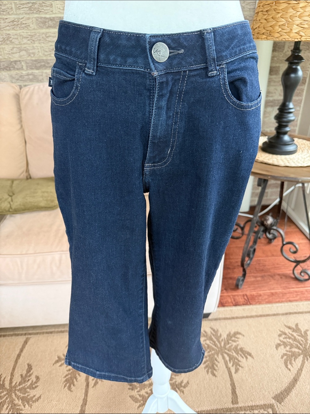 Lee Dark Blue Capri jeans